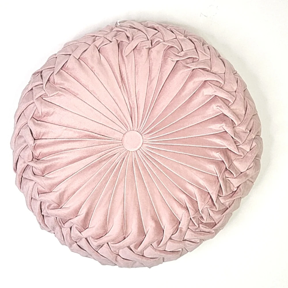 New Round Pintuck Pillow